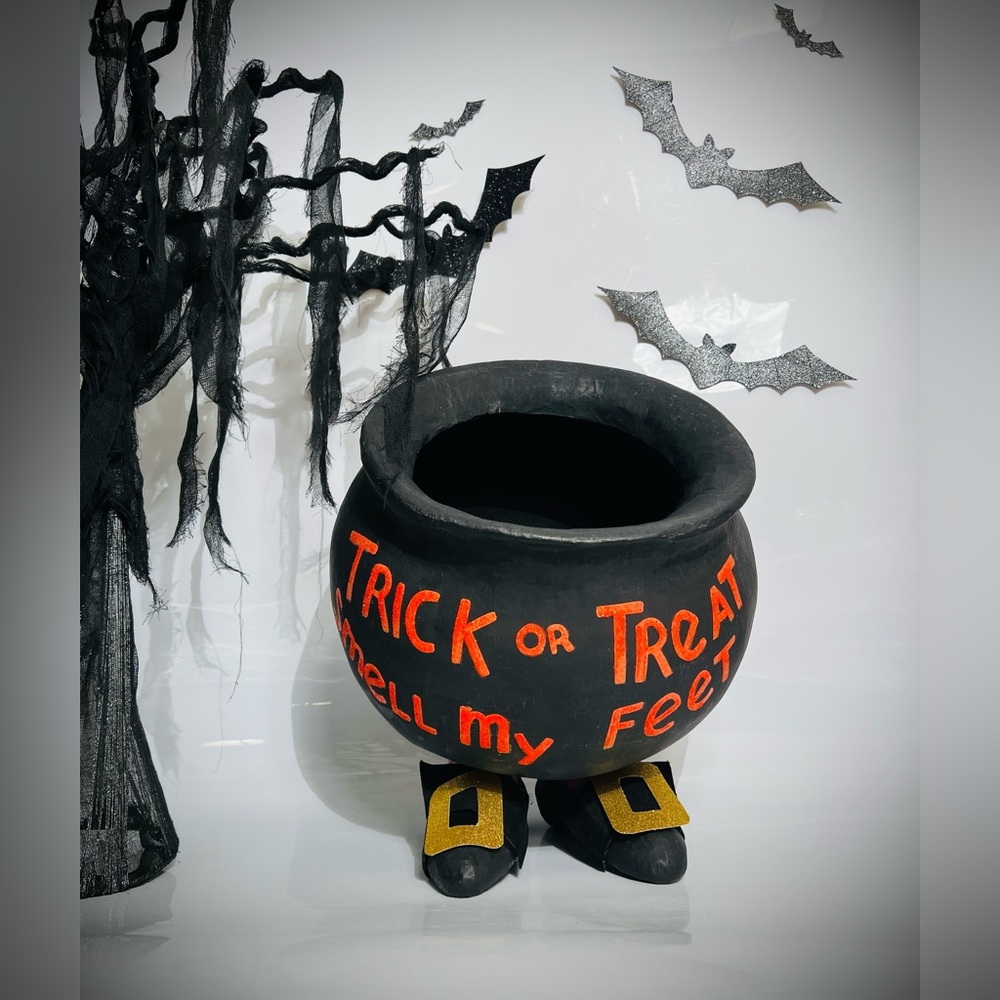 Departments 56 Vintage Halloween “Trick or Treat Smell My Feet” Bucket Large